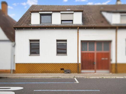 Doppelhaushälfte zum Kauf 280.000 € 4 Zimmer 109 m² 244 m² Grundstück Blankenloch Stutensee / Blankenloch 76297