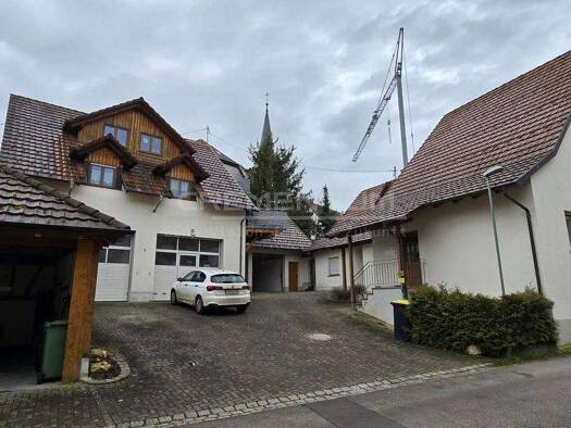 Mehrfamilienhaus zum Kauf 749.000 € 15,5 Zimmer 377 m² 734 m² Grundstück Riedöschingen Blumberg 78176