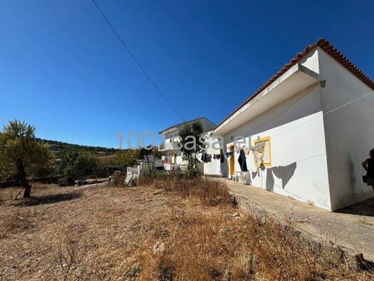 Mehrfamilienhaus zum Kauf provisionsfrei 488.000 € 6 Zimmer 258,1 m² 2.650 m² Grundstück Parragil 8100-314