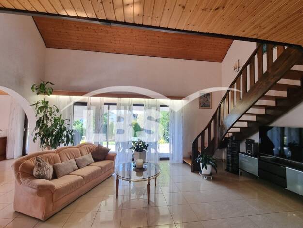 Einfamilienhaus zum Kauf 777.000 € 6 Zimmer 198 m² 1.255 m² Grundstück frei ab sofort Kemnath Postbauer-Heng 92353