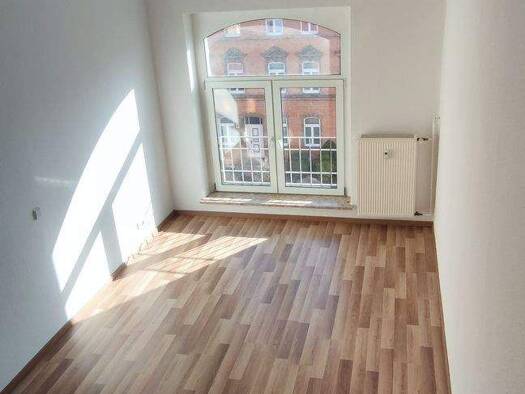 Wohnung zur Miete 599 € 2 Zimmer 78 m² Geschoss 3/5 frei ab 01.09.2026 Bitterfelder Straße 27 Delitzsch Delitzsch 04509