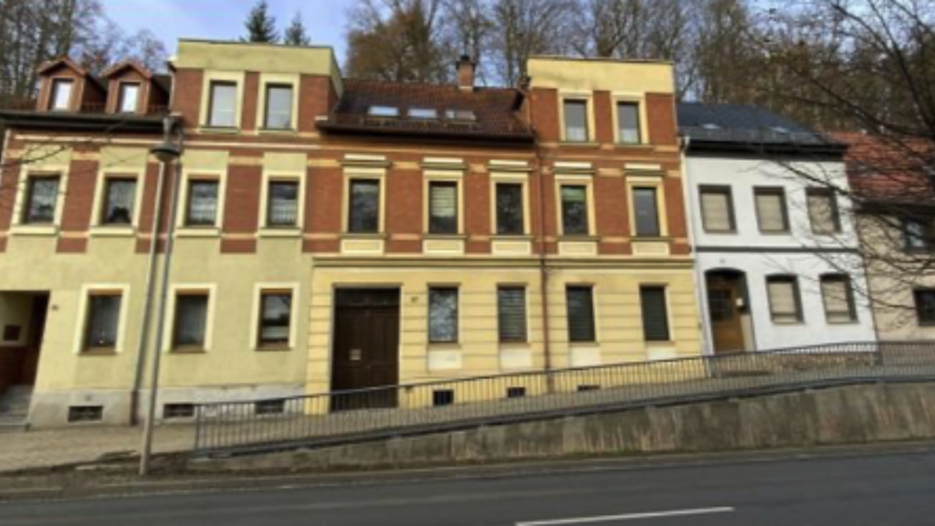 Wohnung zur Miete 400 € 3 Zimmer 72 m² Geschoss 1/2 frei ab sofort Bergstraße 57 Schmölln 04626