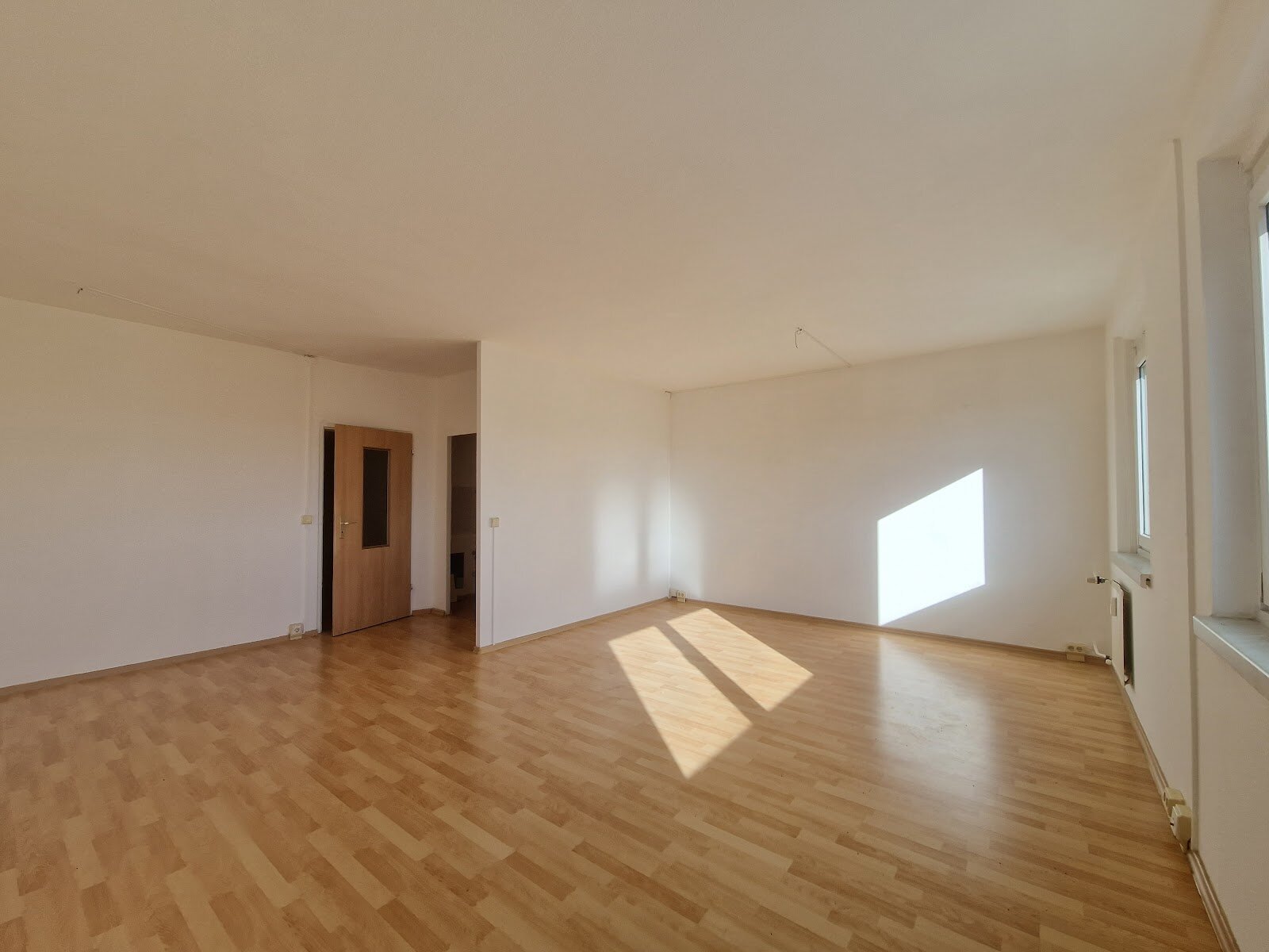 Wohnung zur Miete 244 € 2 Zimmer 53 m²<br/>Wohnfläche 3.<br/>Geschoss Marie-Tilch-Straße 37 Hutholz 645 Chemnitz 09123