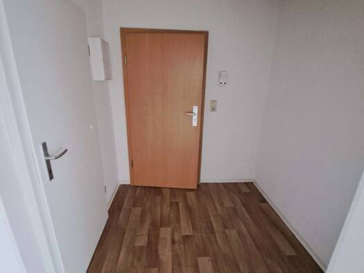 Wohnung zur Miete 180 € 21,3 m² 3 Geschosse frei ab sofort Hauptstraße 2 Berlstedt 99439