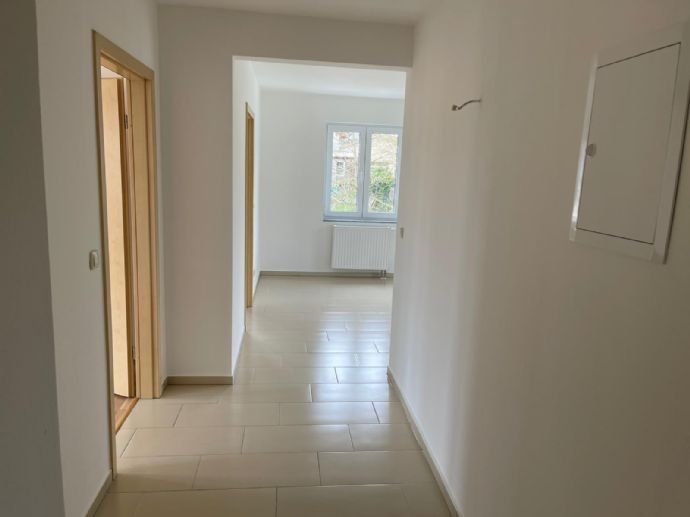 Wohnung zur Miete 395 € 2 Zimmer 55 m²<br/>Wohnfläche 1.<br/>Geschoss ab sofort<br/>Verfügbarkeit Schney Lichtenfels 96215