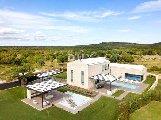 Einfamilienhaus zum Kauf 2.500.000 € 6 Zimmer 3.215 m² Grundstück Bale 52211