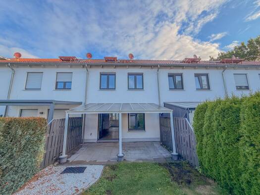 Reihenmittelhaus zur Miete 1.350 € 5 Zimmer 131 m² 166 m² Grundstück Bürgermeister-Tesch-Straße 6 c Heidgraben 25436
