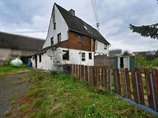 Haus zum Kauf 119.000 € 4 Zimmer 90 m² 301 m² Grundstück Hahn 56244