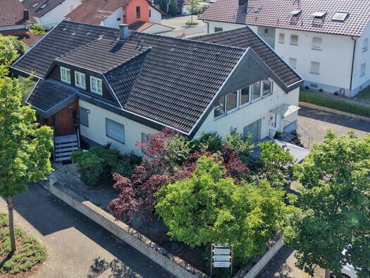 Haus zum Kauf 650.000 € 8 Zimmer 311,9 m² 904 m² Grundstück Büchenau Bruchsal 76646