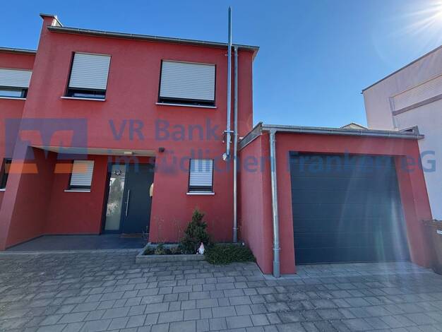 Doppelhaushälfte zum Kauf 529.000 € 4 Zimmer 138 m² 296 m² Grundstück frei ab 01.10.2026 Dinkelsbühl Dinkelsbühl 91550