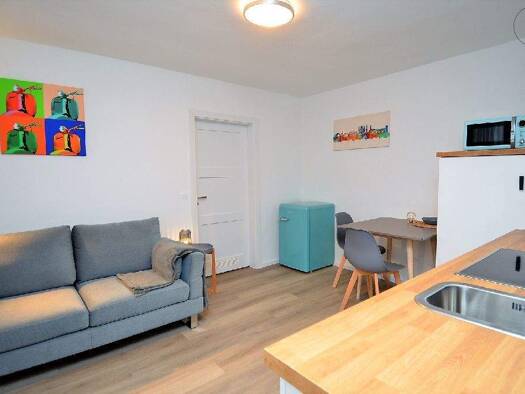Wohnung zur Miete 900 € 1,5 Zimmer 32 m² EG frei ab 01.04.2026 Innenstadt Augsburg 86153