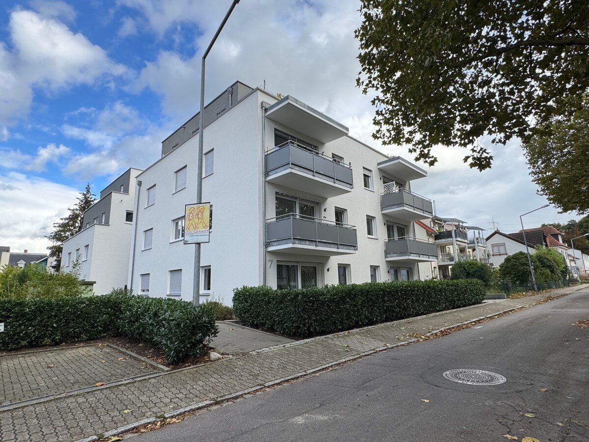 Wohnung zur Miete 1.060 € 2,5 Zimmer 71,1 m²<br/>Wohnfläche 2.<br/>Geschoss 01.01.2025<br/>Verfügbarkeit Brombach Lörrach 79541