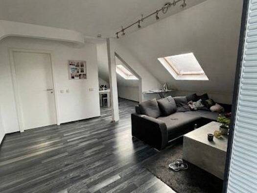 Studio zur Miete 580 € 4 Zimmer 80 m² frei ab sofort Hostenbach Wadgassen 66787