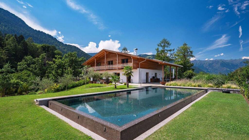 Villa zum Kauf 6 Zimmer 290 m² 2.470 m² Grundstück Mayenburgstraße 9 Völlan 39011