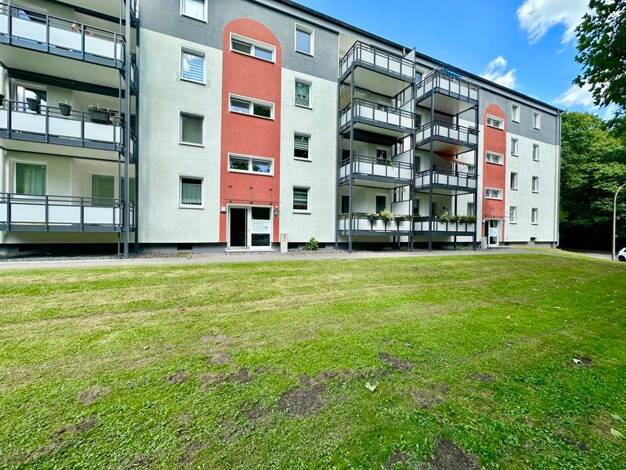 Wohnung zur Miete 779 € 4,5 Zimmer 72,1 m² frei ab 17.10.2026 Insterburger Str. 7 Huckarde Dortmund 44369