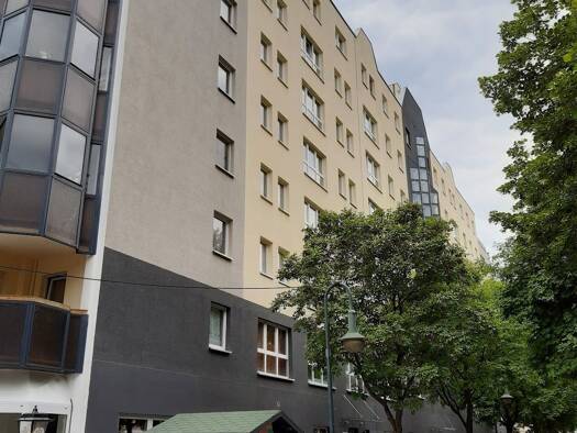 Wohnung zur Miete 639 € 3 Zimmer 82,2 m² 5. Geschoss Einsteinstraße 13 Altstadt Altstadt 39104
