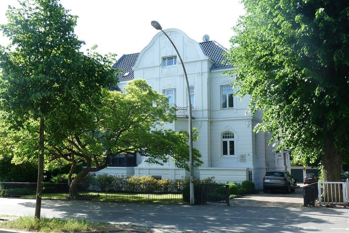 Wohnung zur Miete 900 € 2,5 Zimmer 98 m²<br/>Wohnfläche ab sofort<br/>Verfügbarkeit Rendsburger Landstraße 71 Hassee Bezirk 4 Kiel 24113