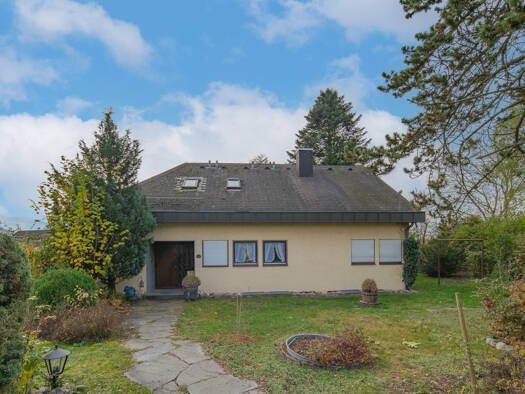 Villa zum Kauf 600.000 € 8 Zimmer 243,1 m² 2.098 m² Grundstück Weilersbach Villingen-Schwenningen Weilersbach 78052