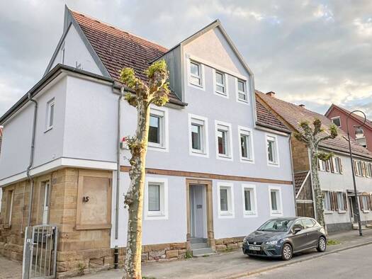 Einfamilienhaus zum Kauf provisionsfrei 650.000 € 5,5 Zimmer 233 m² 526 m² Grundstück Güglingen 74363