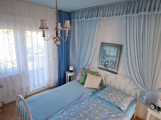 Wohnung zur Miete auf Zeit 900 € 2 Zimmer 24 m² frei ab 03.12.2026 Annettenstr. Plittersdorf Bad Godesberg 53175