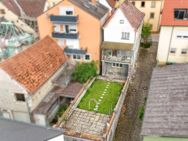 Einfamilienhaus zum Kauf 115.000 € 6 Zimmer 96 m² 177 m² Grundstück Obereisenheim Obereisenheim 97247