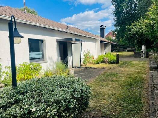 Einfamilienhaus zum Kauf 248.000 € 3 Zimmer 125 m² 855 m² Grundstück frei ab sofort Wilhelm-Brökelmann-Straße Sundwig Hemer 58675