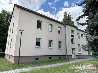 Wohnung zur Miete 210 € 2 Zimmer 41,1 m² 1. Geschoss frei ab 01.09.2025 Platz der Freiheit 1 Profen Elsteraue 06729
