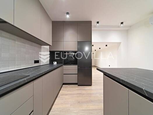Haus zum Kauf 260.000 € 3 Zimmer 120 m² Bosutsko naselje Josipovac