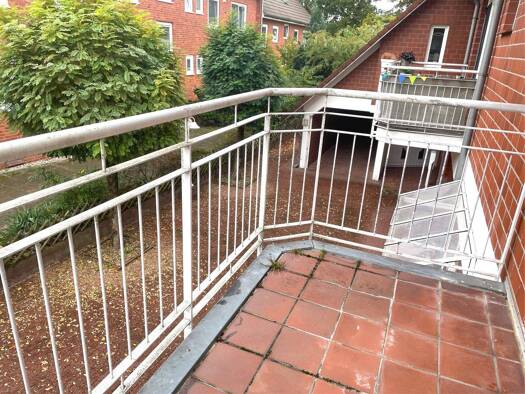 Wohnung zum Kauf 185.000 € 2 Zimmer 74 m² 2 Geschosse frei ab sofort Kaltenmoor Lüneburg 21337