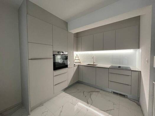Wohnung zum Kauf 320.000 € 4 Zimmer 73 m² 2. Geschoss Jesenice, Dugi Rat Dugi Rat