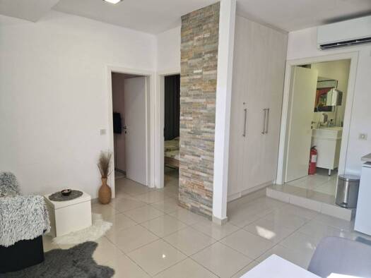 Wohnung zur Miete 800 € 2 Zimmer 45 m² Zadar 23000