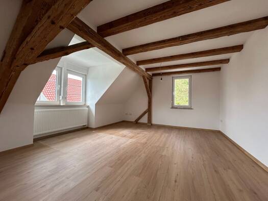 Wohnung zur Miete 920 € 3 Zimmer 97 m² Dachgeschoss, 2. Geschoss frei ab sofort Gunzenhausen 91710