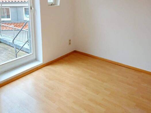 Terrassenwohnung zur Miete 950 € 2 Zimmer 71 m² 3 Geschosse frei ab 02.02.2026 Innenstadt Greifswald 17489