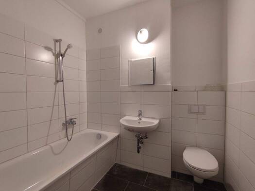 Studio zur Miete 197 € 1 Zimmer 33,3 m² EG frei ab 01.04.2026 Dietrich-Bonhoeffer-Straße 45 Zeitz 06712