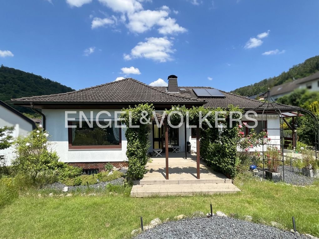 Bungalow zum Kauf 345.000 € 7 Zimmer 153 m²<br/>Wohnfläche 634 m²<br/>Grundstück Bad Ems 56130