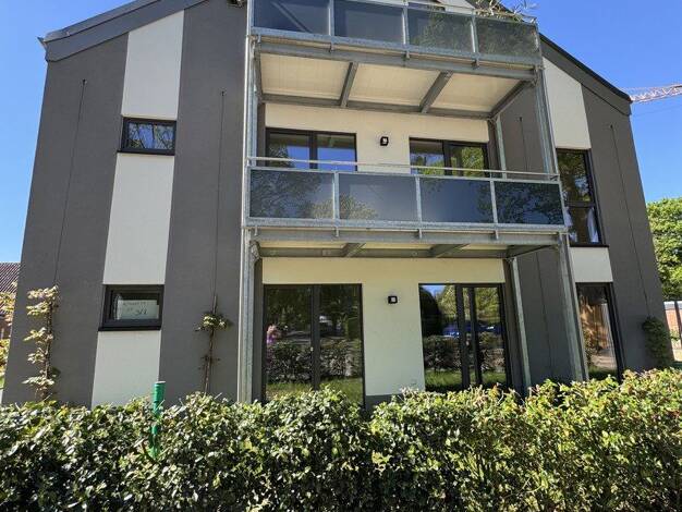 Wohnung zur Miete 1.450 € 2 Zimmer 72,9 m² 1. Geschoss frei ab 01.01.2027 Altonaer Straße 368 Halstenbek 25469