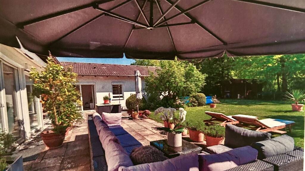 Villa zur Miete 3.500 € 5 Zimmer 220 m² 970 m² Grundstück frei ab sofort Krailling 82152