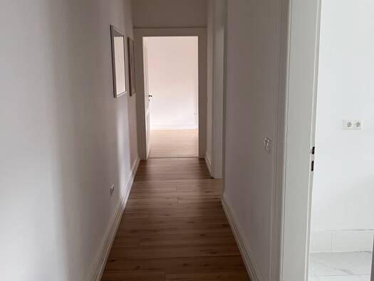 Wohnung zur Miete 900 € 2 Zimmer 70 m² Geschoss 1/3 frei ab sofort Wiesbaden 65185