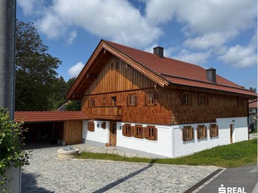 Haus zum Kauf 537 m² Grundstück Roßbach 5273