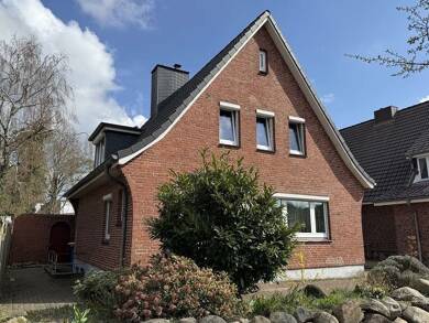 Einfamilienhaus zum Kauf 259.000 € 6 Zimmer 96 m² 893 m² Grundstück Heide Heide 25746