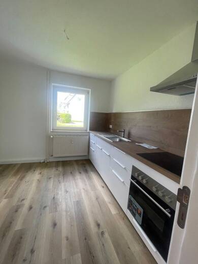 Wohnung zur Miete 510 € 4 Zimmer 79,3 m² frei ab sofort Königsberger Straße 10 Hiort Lorenzen Schule I Schleswig 24837