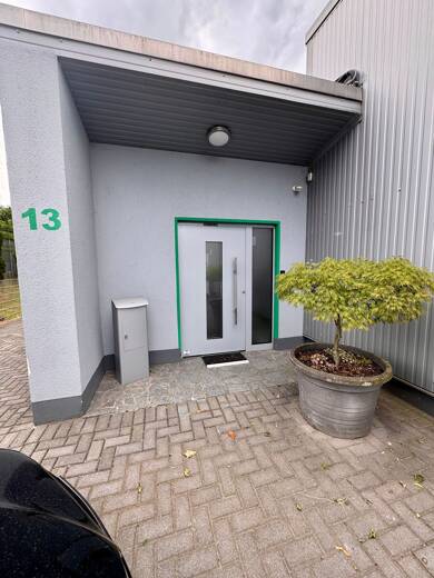 Büro-/Praxisfläche zur Miete provisionsfrei 400 € 40 m² Bürofläche Im Erlengrund 13 Schwarze Heide Oberhausen 46149
