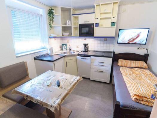 Studio zur Miete Wohnen auf Zeit 580 € 1 Zimmer 10 m² frei ab 29.08.2026 Anne-Frank-Str. 0 Bonlanden Filderstadt - Bonlanden 70794