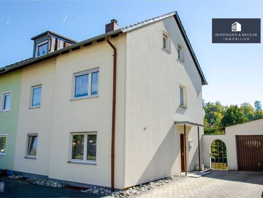 Doppelhaushälfte zum Kauf 220.000 € 7 Zimmer 155,8 m² 388 m² Grundstück Sulzbach-Rosenberg Sulzbach-Rosenberg 92237