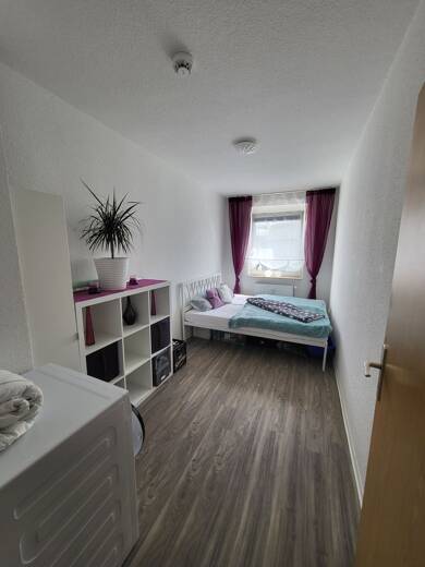 Wohnung zur Miete 510 € 4 Zimmer 76,9 m² Geschoss 3/3 frei ab 01.11.2025 Bad Köstritz Bad Köstritz 07586