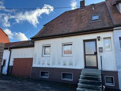 Doppelhaushälfte zum Kauf 209.000 € 5 Zimmer 107 m² 325 m² Grundstück Bad Wimpfen Bad Wimpfen 74206