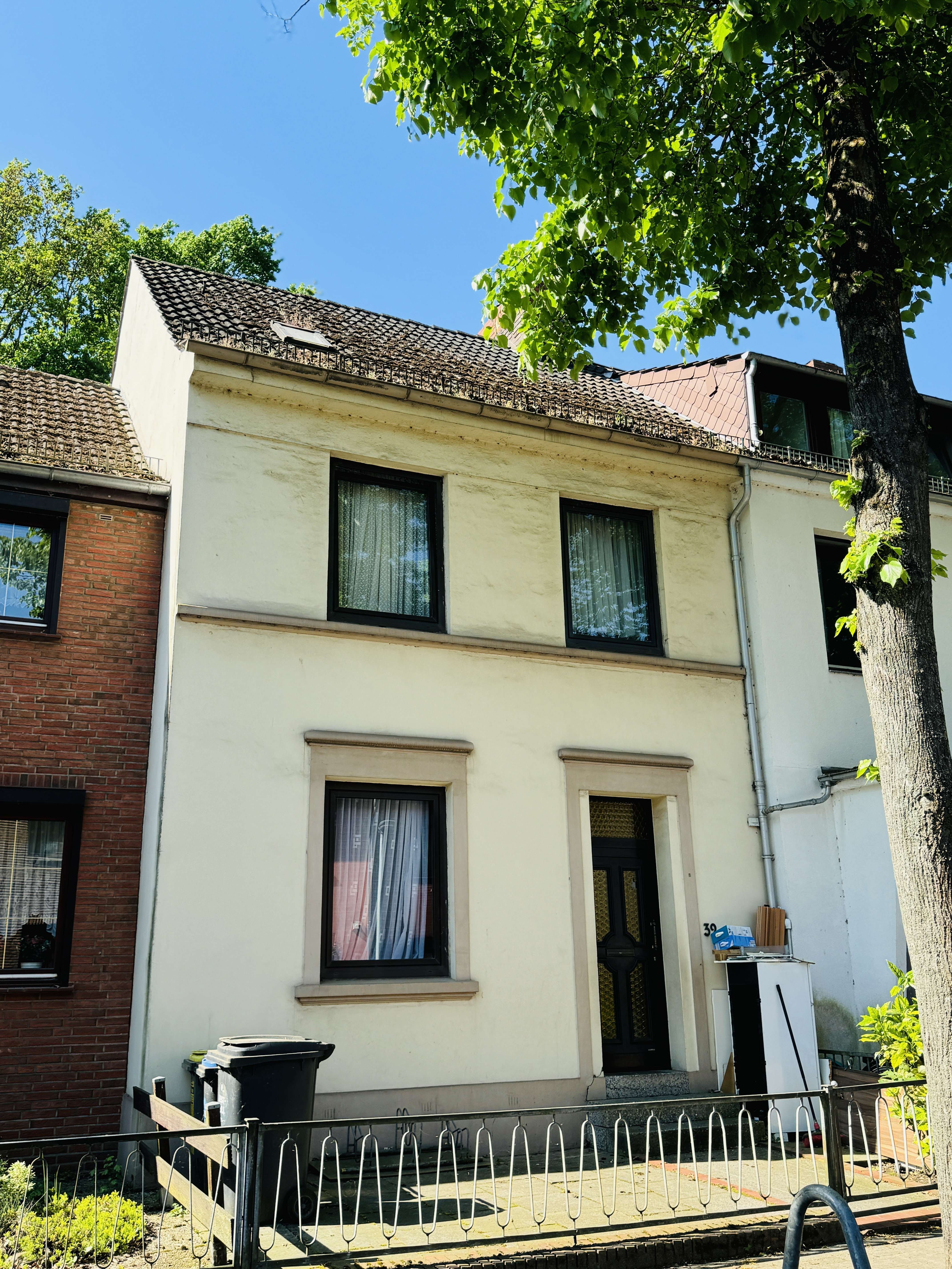 Haus zum Kauf provisionsfrei 199.000 € 5 Zimmer 105 m²<br/>Wohnfläche 120 m²<br/>Grundstück An der Finkenau 39 Oslebshausen Bremen 28239