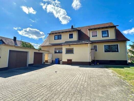 Mehrfamilienhaus zum Kauf 390.000 € 8 Zimmer 180 m² 680 m² Grundstück Kemnath Postbauer-Heng 92353