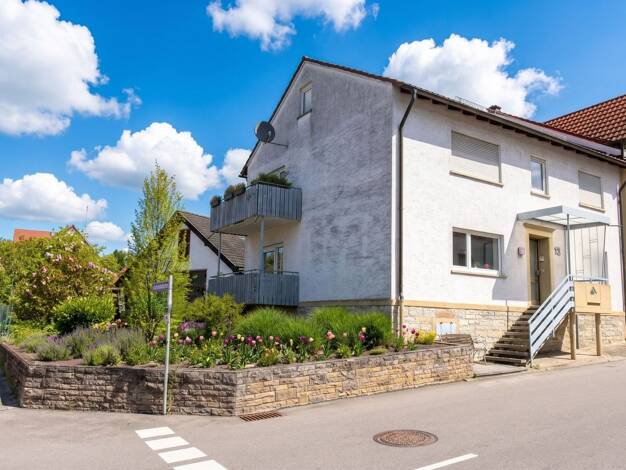 Doppelhaushälfte zum Kauf 278.000 € 7 Zimmer 162,1 m² 275,1 m² Grundstück Stein Neuenstadt am Kocher 74196
