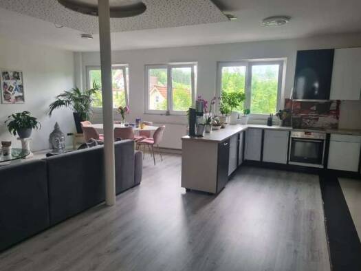 Wohnung zum Kauf 195.000 € 4 Zimmer 146 m² EG Betzweiler Loßburg 72290